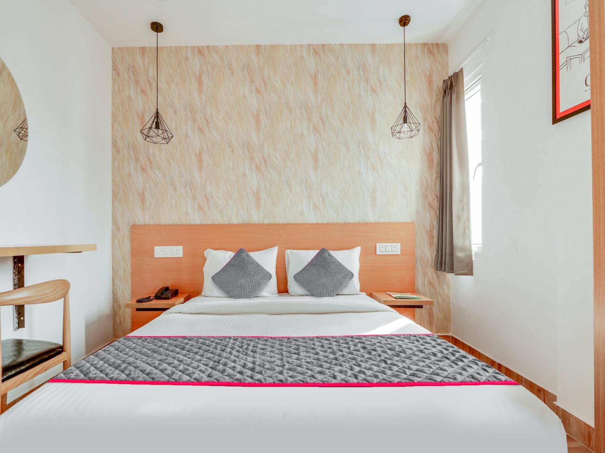 Townhouse Casa Grand Hotel Haiderabad Buitenkant foto